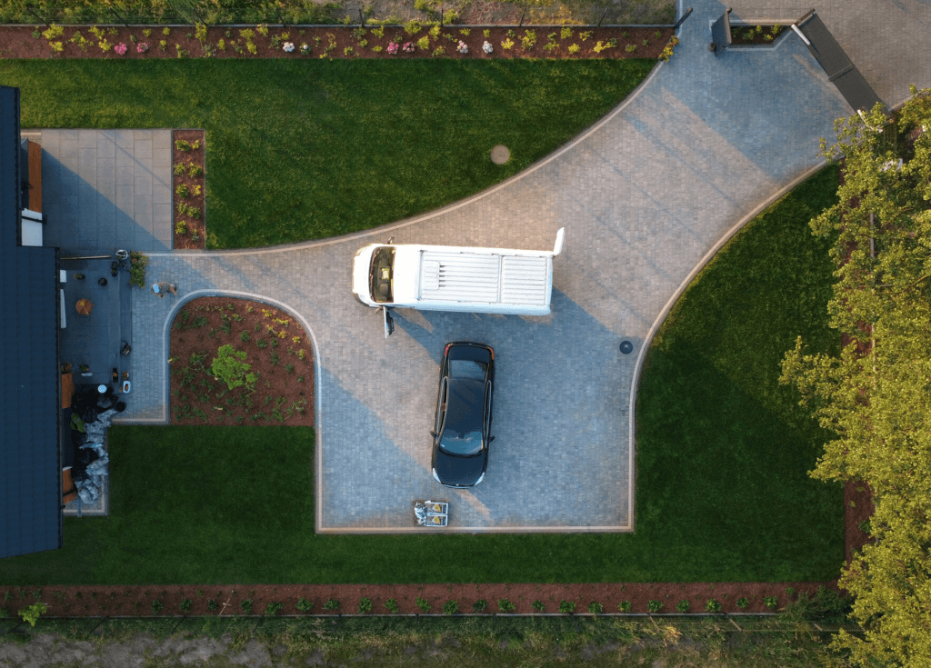 projekt-i-budowa-ogrodu-chotomow2 Trawa z siewu Warszawa